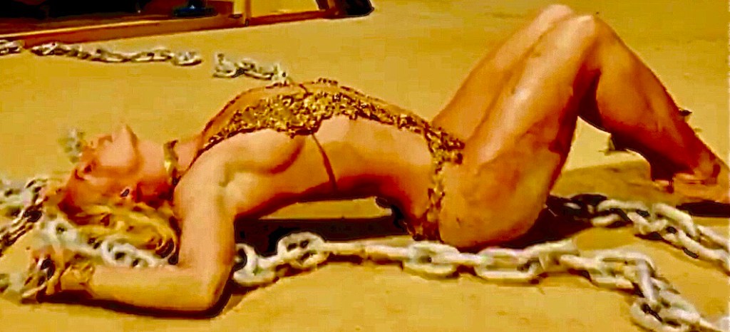 Britney Flirty Dancing